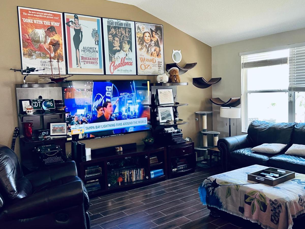 Ruskin Fl Private 2 Bdrm 1 Bath Suite Common Areas Shared With Host And Cat 外观 照片