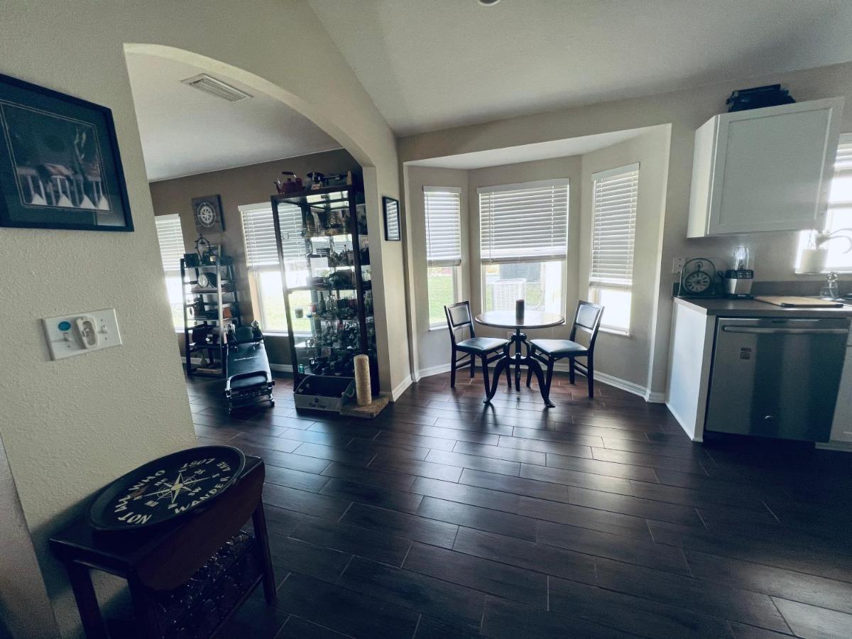 Ruskin Fl Private 2 Bdrm 1 Bath Suite Common Areas Shared With Host And Cat 外观 照片