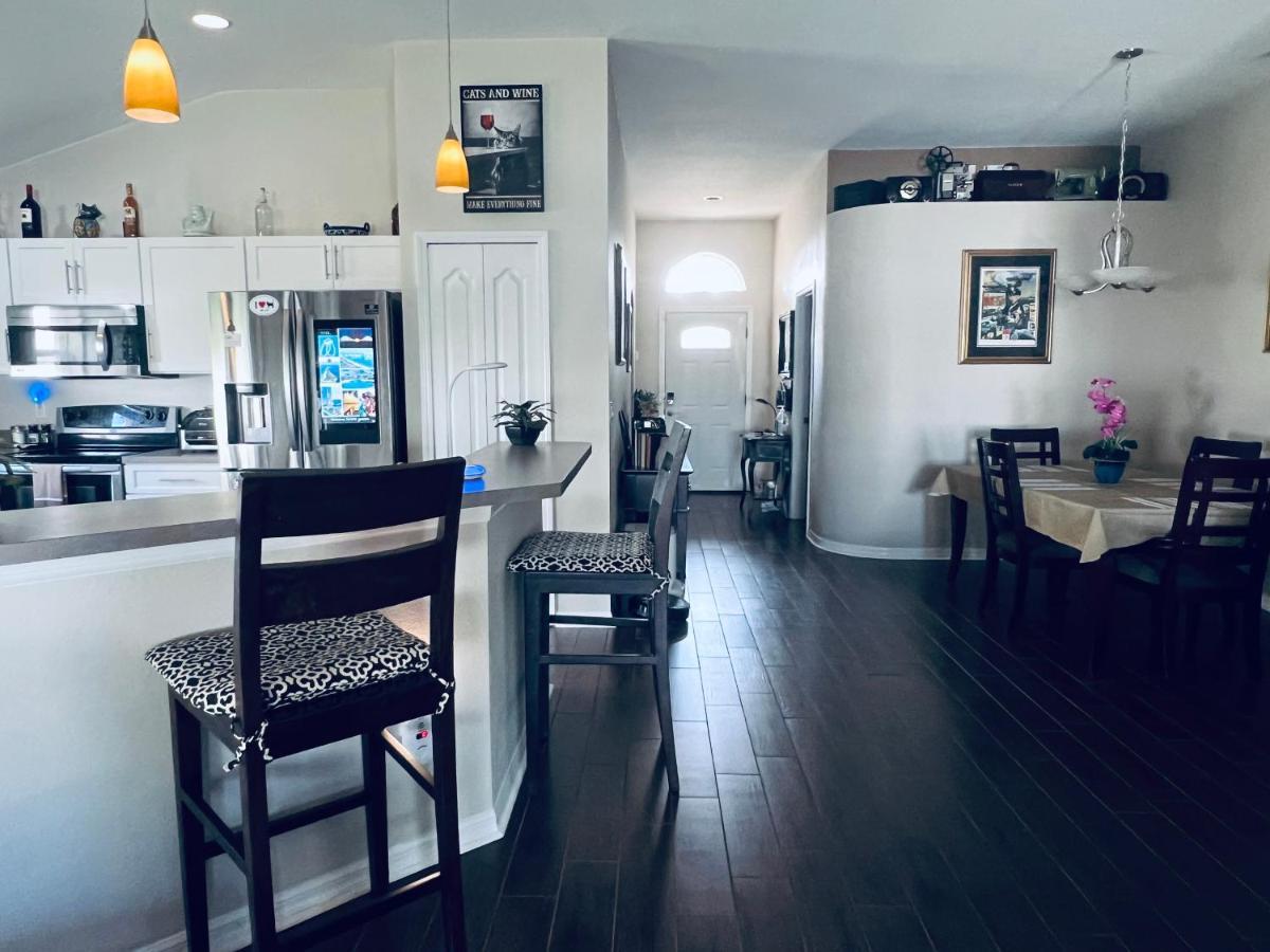 Ruskin Fl Private 2 Bdrm 1 Bath Suite Common Areas Shared With Host And Cat 外观 照片